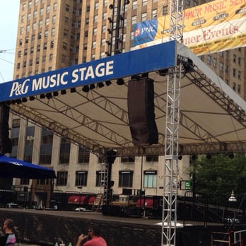 Fountain Square - Music Venues Near Me - Cincinnati, Ohio