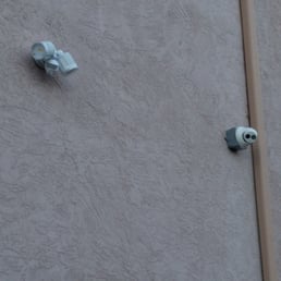 Very nice clean job. No wires exposed Very nice clean job. No wires exposed