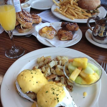 Moss Beach Distillery - Mother's day brunch! - Seafood Near Me - Moss Beach, California