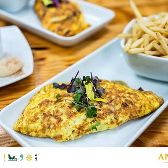 Ananás - Veggie Omelet - Coffee & Tea Near Me - Bayamon, Puerto Rico Ananás - Veggie Omelet - Coffee & Tea Near Me - Bayamon, Puerto Rico