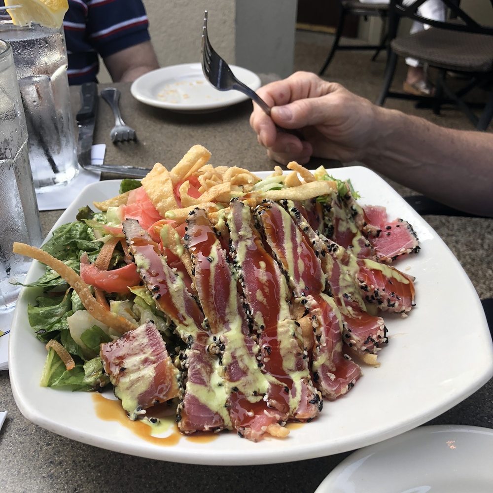 Winston's Grille - Ahi tuna salad - American Near Me - Raleigh, North Carolina Winston's Grille - Ahi tuna salad - American Near Me - Raleigh, North Carolina