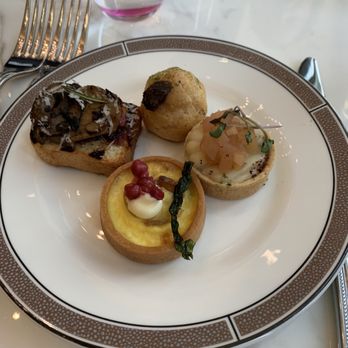 Pavilion at The Langham, Chicago - Holiday savory treats - Tea Rooms Near Me - Chicago, Illinois Pavilion at The Langham, Chicago - Holiday savory treats - Tea Rooms Near Me - Chicago, Illinois