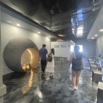 One Tea - Back seating area - Bubble Tea Near Me - Temple City, California