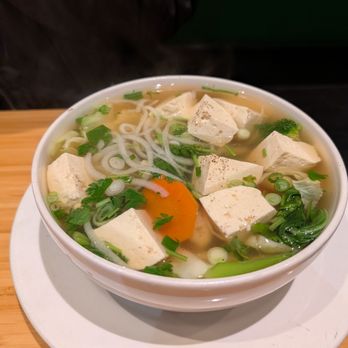 Benley Vietnamese Kitchen - Vegan pho - Vietnamese Near Me - Long Beach, California