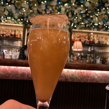 34 Mayfair - Festive special champagne cocktail - Steakhouses Near Me - London, XGL