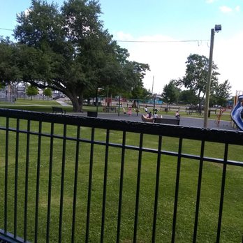 Mel Ott Park and Recreation Center - Recreation Centers Near Me - Gretna, Louisiana