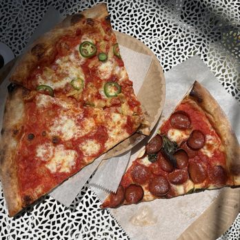 La Flor - Pizza Near Me - Brooklyn, New York