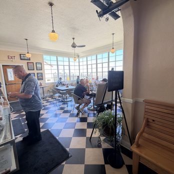 Flight Line Café - View of dining area with large windows - Breakfast & Brunch Near Me - Fresno, California Flight Line Café - View of dining area with large windows - Breakfast & Brunch Near Me - Fresno, California