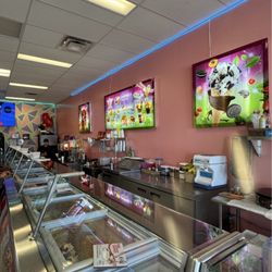 Hernandez Ice Cream Shop & Snacks