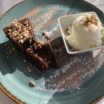 Azenhas do Mar Restaurante Piscinas - Chocolate cake - Portuguese Near Me - Colares, 11 Azenhas do Mar Restaurante Piscinas - Chocolate cake - Portuguese Near Me - Colares, 11