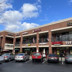 Gino's Classic Barbers - Storefront