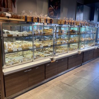 Paris Baguette - Coffee & Tea Near Me - Queens, New York Paris Baguette - Coffee & Tea Near Me - Queens, New York