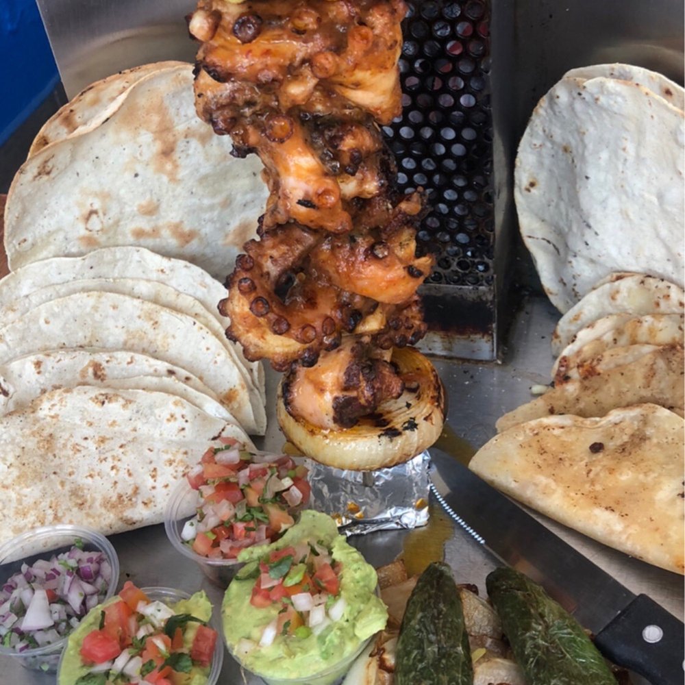 El Muchacho Alegre - Seafood Near Me - Tijuana, BCN
