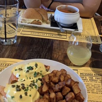 Pop's For Italian - Italian Near Me - Ferndale, Michigan