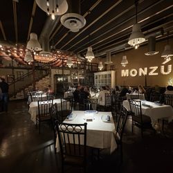 Monzú Italian Oven + Bar - Dining room