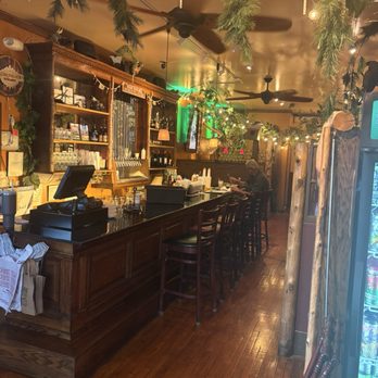 Moose Tooth Grill - Inside - American Near Me - Lake George, New York