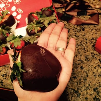 Edible Arrangements - Look at this! - Gift Shops Near Me - El Paso, Texas