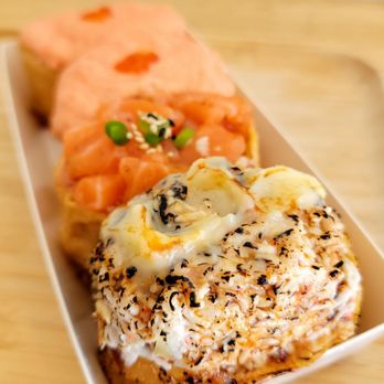 Atoyubu - Roe in the back, salmon in the middle, and crab meat in the front - Japanese Near Me - Buena Park, California Atoyubu - Roe in the back, salmon in the middle, and crab meat in the front - Japanese Near Me - Buena Park, California