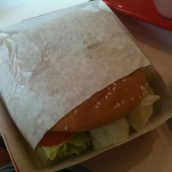 Jollibee - #7 heavyweight yumburger - Fast Food Near Me - Tukwila, Washington