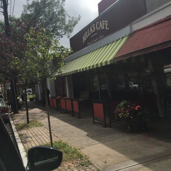 Bella's Cafe - Outside - Breakfast & Brunch Near Me - New Haven, Connecticut