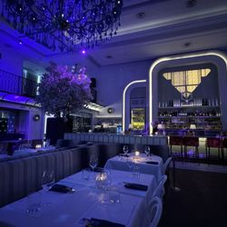 Mademoiselle Raw Bar + Grill