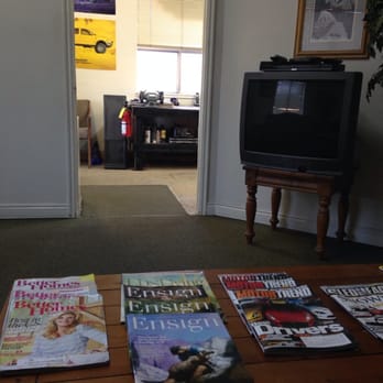 Troy's Auto Glass - The quaint waiting room :) - Auto Glass Services Near Me - Kaysville, Utah Troy's Auto Glass - The quaint waiting room :) - Auto Glass Services Near Me - Kaysville, Utah