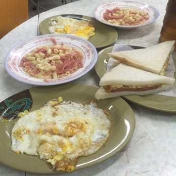 華記茶餐廳 - Breakfast! - Cantonese Near Me - Hong Kong, HK