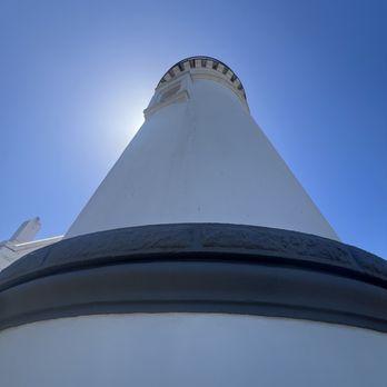 Umpqua Lighthouse State Park - Lighthouse exterior - Parks Near Me - Reedsport, Oregon