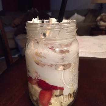 Slim Chickens - This! And that's a real Mason jar full of Strawberry Shortcake. - Southern Near Me - Hurst, Texas Slim Chickens - This! And that's a real Mason jar full of Strawberry Shortcake. - Southern Near Me - Hurst, Texas