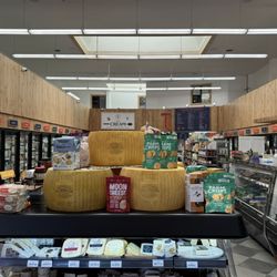 Spangler's Market - Interior