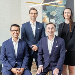 Illuminate Plastic Surgery
Plastic Surgeon Team