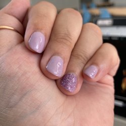 Blue Ash Nails - Middle finger has a whole dip in it??