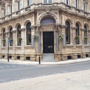 Garbo's Bar & Grill - Bars Near Me - Hull, KHL