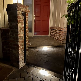 Unique Pavers - Front entry with step left lights - Masonry/Concrete Near Me Unique Pavers - Front entry with step left lights - Masonry/Concrete Near Me