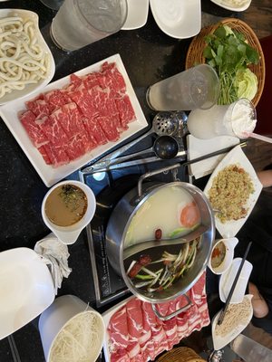 Lamei Hot Pot by null