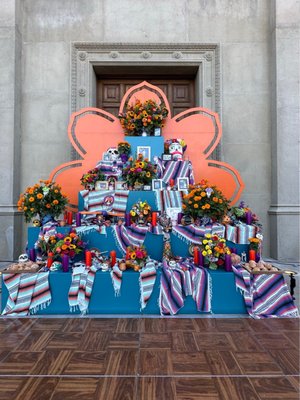 Forest Lawn Museum by null