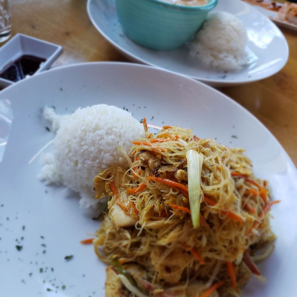 Goji Bistro - Singapore street noodles - Asian Fusion Near Me - Bellingham, Washington Goji Bistro - Singapore street noodles - Asian Fusion Near Me - Bellingham, Washington