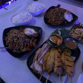 Kruang Tedd - 4 Piece Chicken Satay - Thai Near Me - Los Angeles, California