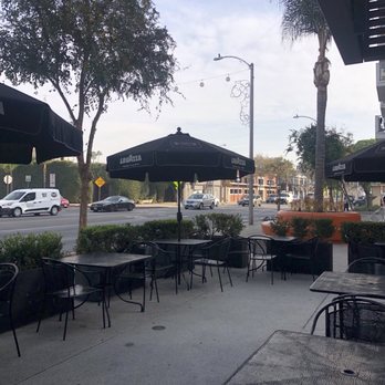 Miss Melbourne Coffee - Outdoor seating - Coffee & Tea Near Me - West Hollywood, California