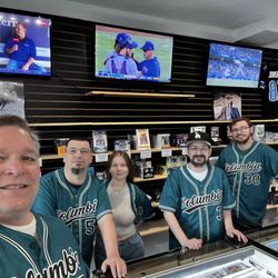 Columbia Sports Cards & More