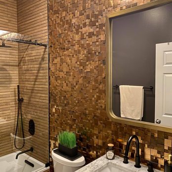 Chi Renovation & Design - secondary bath wall after - General Contractors Near Me - Chicago, Illinois