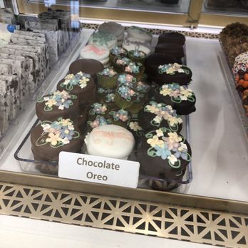 Sweet Things Chocolates - Chocolate - Candy Stores Near Me - Indianapolis, Indiana