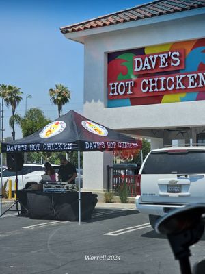 Dave's Hot Chicken by null
