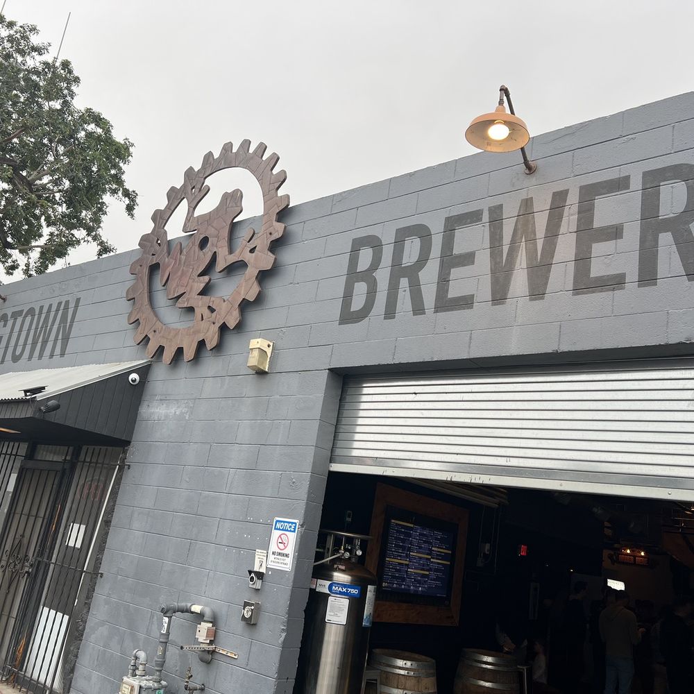 Frogtown Brewery - Outside - Breweries Near Me - Los Angeles, California Frogtown Brewery - Outside - Breweries Near Me - Los Angeles, California