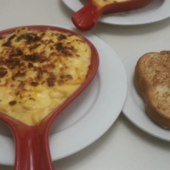 Jack's Whittier Restaurant - BACON MAC & CHEESE WITH CHEESY BREAD. - Breakfast & Brunch Near Me - Whittier, California Jack's Whittier Restaurant - BACON MAC & CHEESE WITH CHEESY BREAD. - Breakfast & Brunch Near Me - Whittier, California