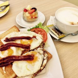 Eiscafé Fantasia del Gelato - Amerikanisches Frühstück inklusive Milchkaffee