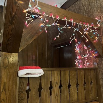 Hackney's On Lake - All decked out for Christmas - Burgers Near Me - Glenview, Illinois