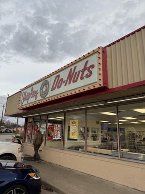 Shipley Do-Nuts by null