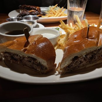 Houston's Restaurant - Famous French Dip Au Jus - New American Near Me - Irvine, California Houston's Restaurant - Famous French Dip Au Jus - New American Near Me - Irvine, California