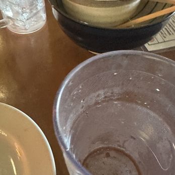 Kaimuki Shokudo - Dirty cups and chipped bowls - Japanese Near Me - Honolulu, Hawaii